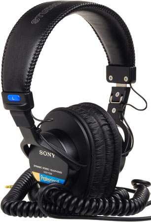 Sennheiser hd 599 best sale vs sony mdr 7506