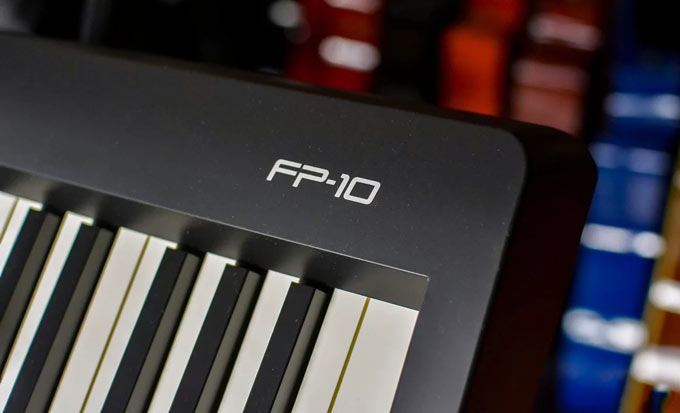 Roland FP10 Portable Digital Piano - Black