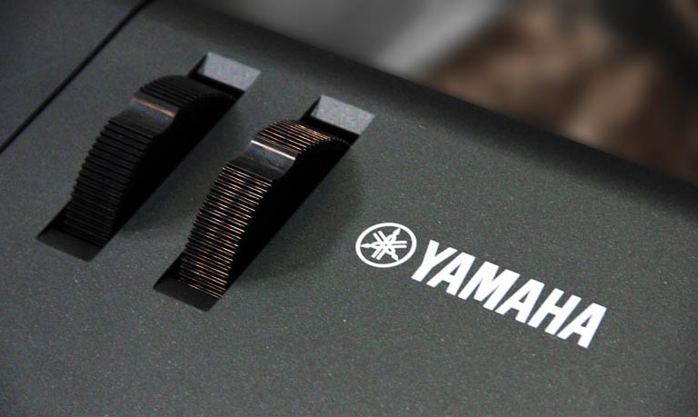 Yamaha MX88 pitch bend mod wheel