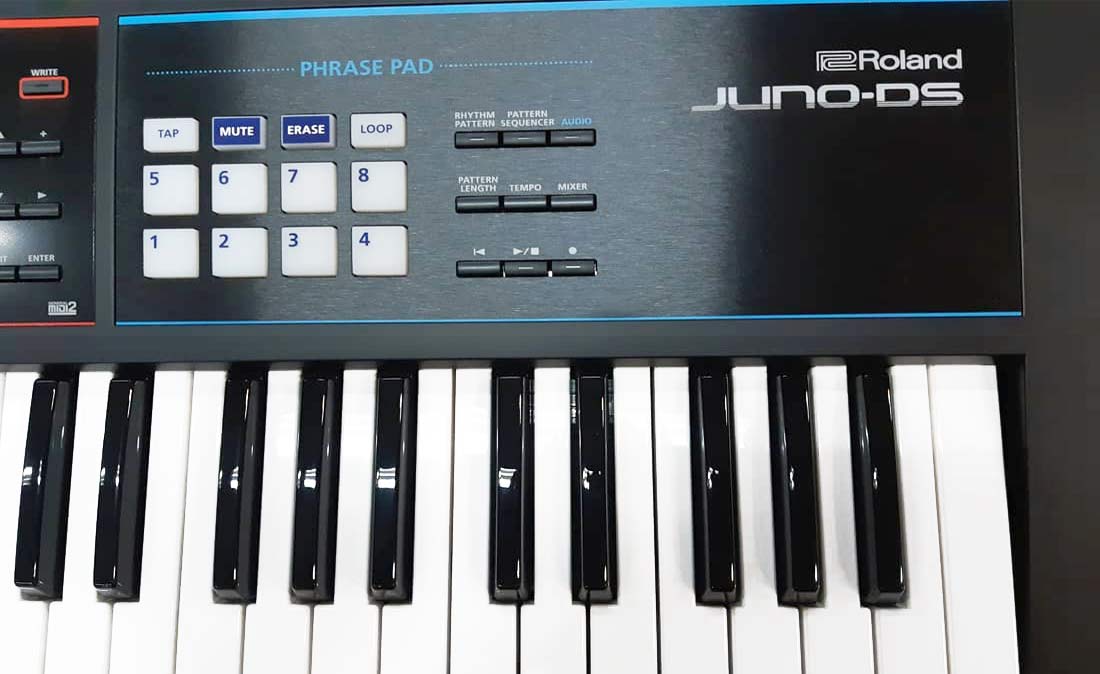 Roland Juno-DS61 (DS76 | DS88) review: Still Good in 2023?