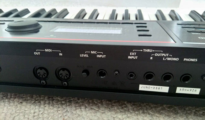 Roland Juno-DS61 (DS76 | DS88) review: Still Good in 2023?