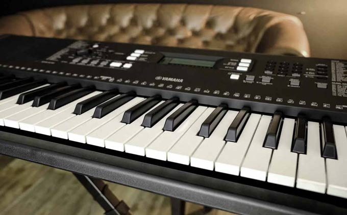 yamaha psr e373 weighted keys