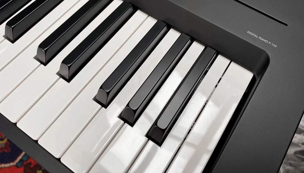 Best Beginner Digital Pianos Under 500 (Feb. 2025)